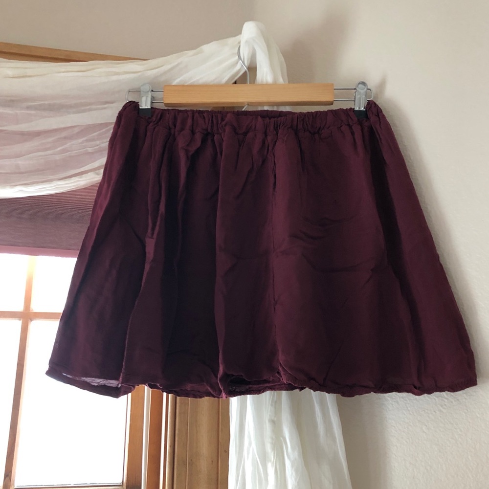 BRANDY MELVILLE maroon skirt